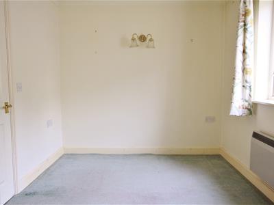 29942096_13.jpg